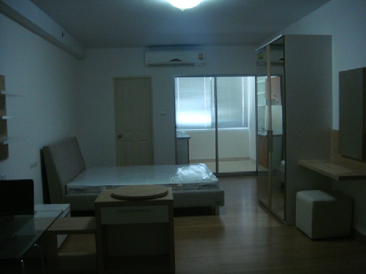 Room for Rent Supalai Park Srinakarin (full-furnished)