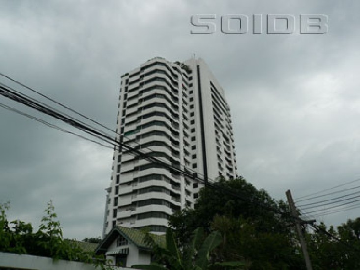 Nice and Comfort Condo for rent at the Legacy Vibhavadi 110 sq.m. close MRT Phaholyothin