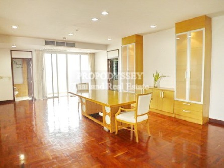 3 bedrooms apartment for rent at THE GRAND SETHIWAN SUKHUMVIT 24