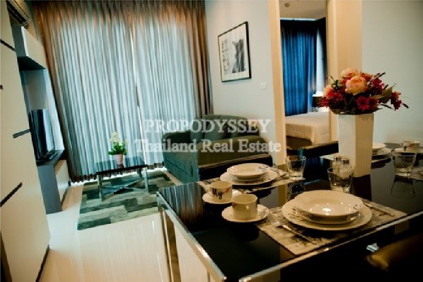 Modern Style 2 bedrooms for rent near Prakanong BTS Sky Train