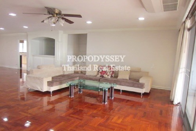 3 bedrooms for rent close to BTS Skytrain
