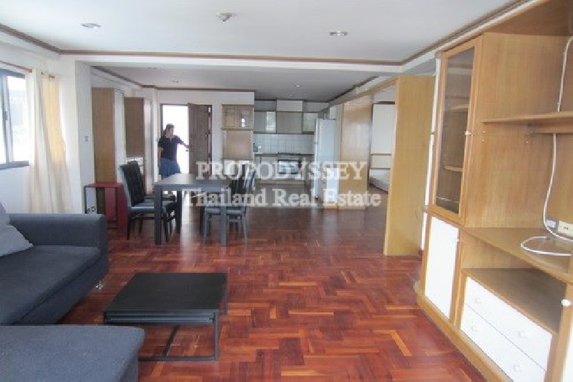 2 bedrooms for rent close to BTS Skytrain