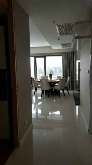 Highlights of the luxury condo project downtown near Lumpini Park and close to MRT