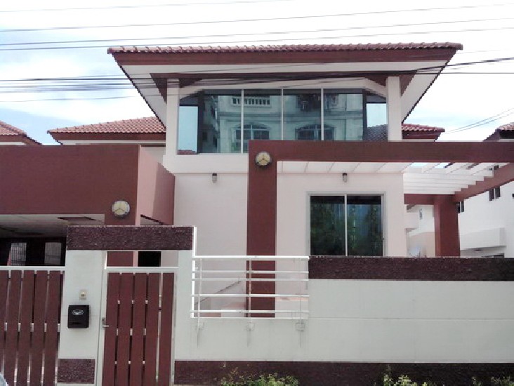 () FOR RENT ARENA GARDEN ONNUT 44 / 3 beds 3 baths / 67 Sqw.**35,000**Unfurnished With