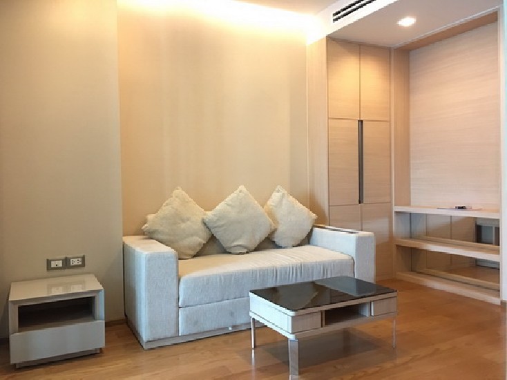() FOR RENT THE ADDRESS ASOKE / 1 bed / 45 Sqm.**28,000** Fully Furnished. Sky kitchen