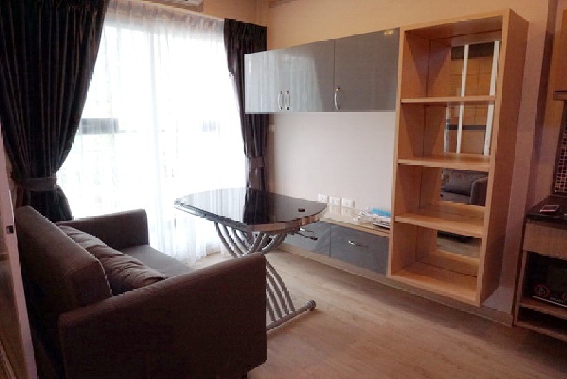 () FOR RENT TEMPO GRAND BTS WUTTAKAT / 1 bed / 30 Sqm.**12000** Fully Furnished. Pool 