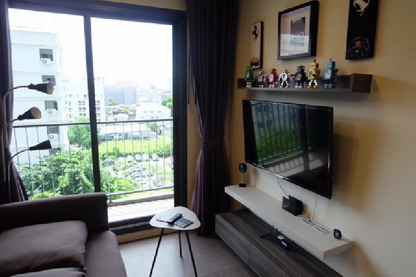 (-) FOR SALE-RENT CENTRIC RATCHADA-HUAIKWANG / 1 bed / 32 Sqm.**5.2 MB** Fully Furn