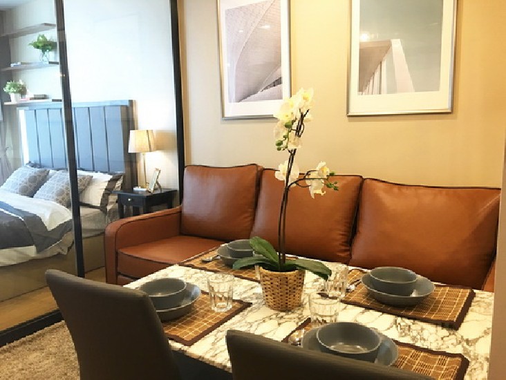 () FOR RENT NOBLE REVO SILOM / 1 bed / 33 Sqm.**25,000** Fully Furnished. BRAND NEW CO