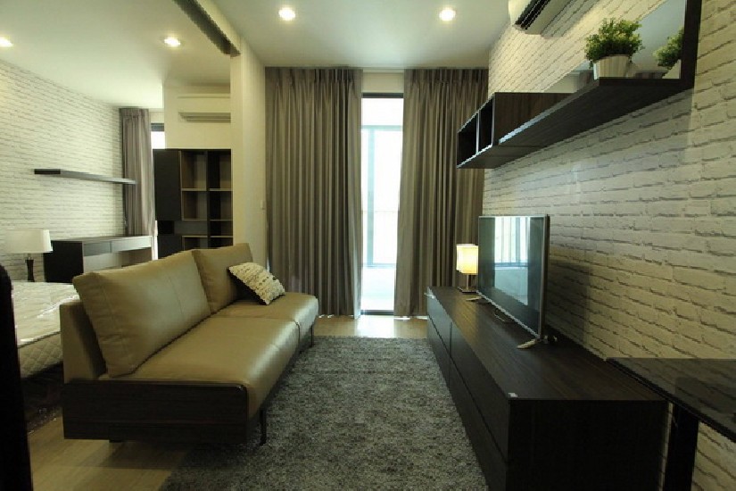 () FOR RENT IDEO Q CHULA-SAMYAN / 1 bed / 33 Sqm.**24,000** High Floor. Fully Furnishe