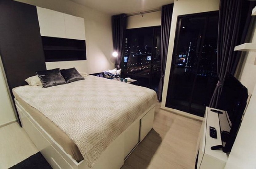 () FOR RENT RHYTHM ASOKE 1 / Studio / 22 Sqm.**15,000** Fully Furnished With Washer. N