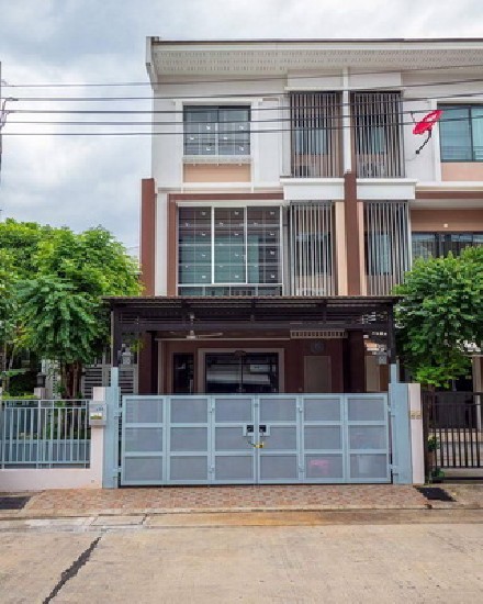 () FOR RENT THE PRIVATE SUKHUMVIT 77 / 4 beds 5 baths / 25 Sqw.**35,000** Fully Furnis