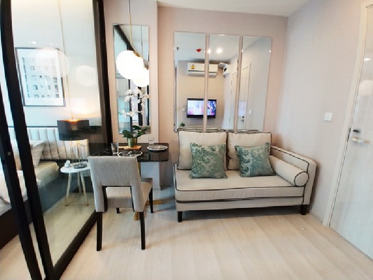 () FOR RENT LIFE ASOKE / 1 bed / 30 Sqm.**21,000** Fully Furnished. NEW ROOM. Modern D