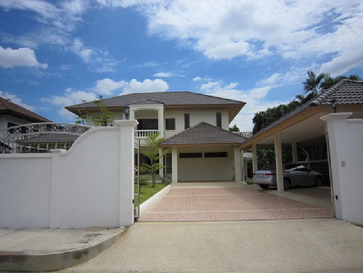 () FOR RENT SUAN NAKARIN VILLAGE / 4 beds 3 baths / 200 Sqw.**58,000** Fully Furnished