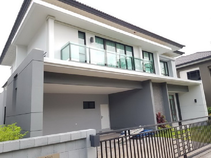 () FOR RENT THE CITY BANGNA KM.7 / 4 beds 4 baths / 90 Sqw.**85,000** NEW HOUSE. Moder