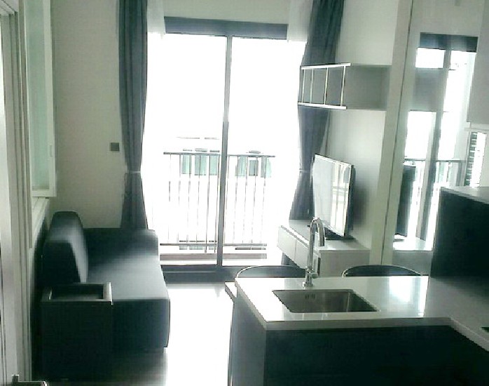 () FOR RENT WYNE SUKHUMVIT / 1 bed / 30 Sqm.**15,500** Fully Furnished With Washer. CL