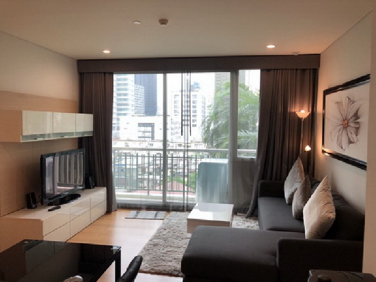 () FOR RENT WIND SUKHUMVIT 23 / 1 bed / 50 Sqm.**30,000** POOL VIEW. Amazing Decorated