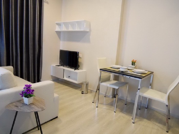 () FOR RENT CONDOLETTE MIDST RAMA 9 / 1 bed / 29 Sqm.**17,000** Fully Furnished. Moder