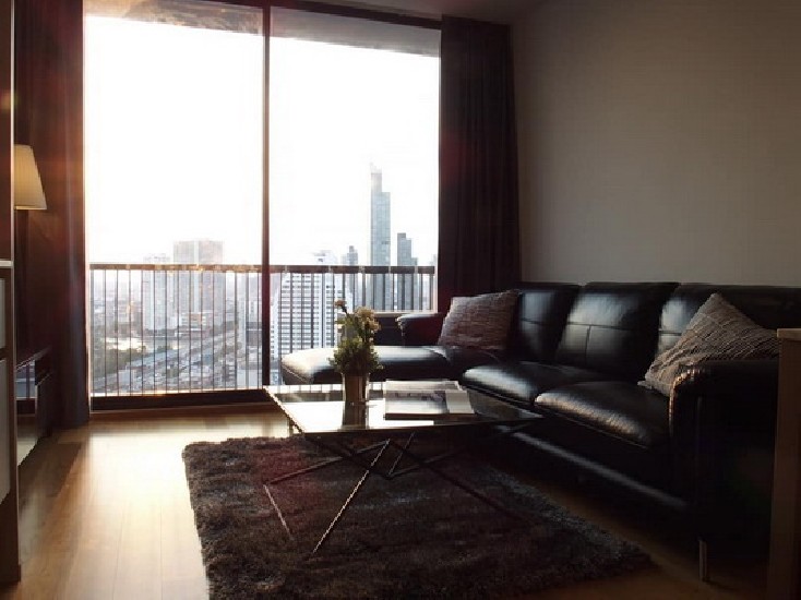 () FOR RENT NOBLE REVO SILOM / 2 beds 2 baths / 68 Sqm.**47,000** Fully Furnished. 