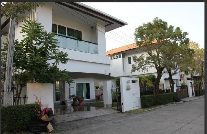 RH142 Modern style house, Nirvana Sathorn, near BTS Wutthakat