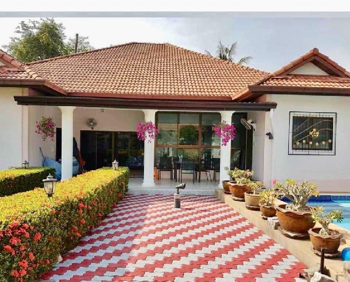 ҹǾѷ5͹5Ӿǹ​ House​ Pattaya​ with​Private
