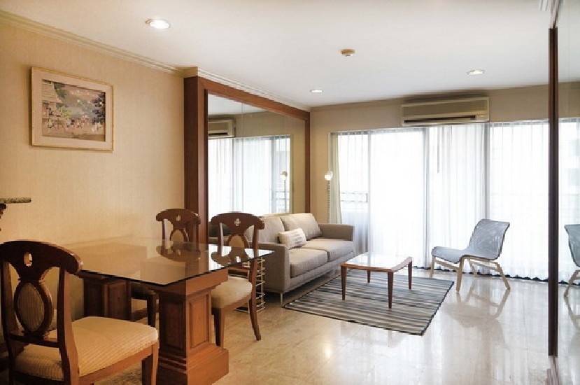 () FOR RENT GREEN POINT SILOM / 2 beds 2 baths / 73 Sqm.**35,000** POOL VIEW. 