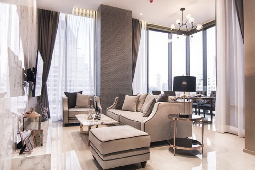 () FOR RENT ASHTON SILOM / 2 beds 2 baths / 87 Sqm.**82,000** Luxury Decorated. 