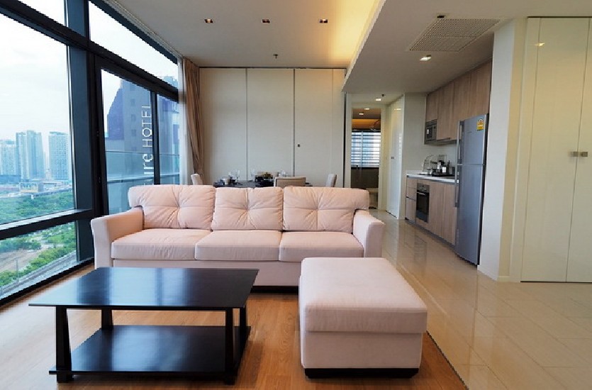 () FOR RENT CIRCLE 2 LIVING PROTOTYPE / 2 beds 2 baths / 84 Sqm.**50,000** High Floor.