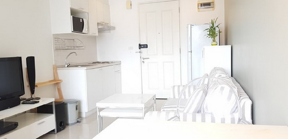 () FOR RENT THE CLOVER THONGLOR / 1 bedroom / 35 Sqm.**20,000** Fully Furnished.