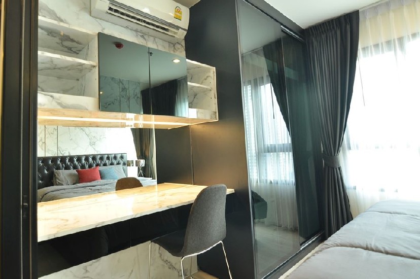 Condo for rent Life Asoke next MRT Phetchaburi furniture electrical appliances full size 2