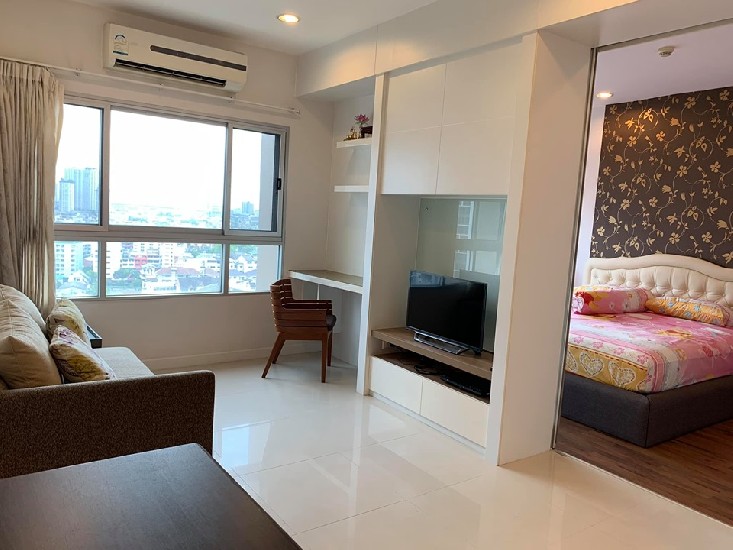For rent Q House Sathorn Fully Furnished 58Sqm 1BR Facing south the wind blows  Fully Furn