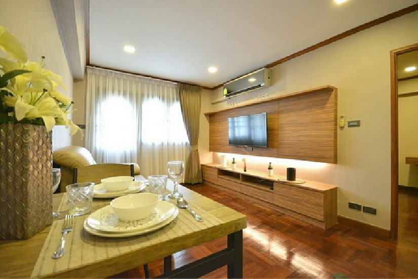 () FOR RENT THONGLOR TOWER / 1 bedroom / 50 Sqm.**15,000** Fully Furnished. 
