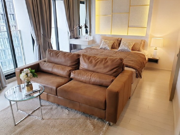 () FOR RENT NOBLE PLOENCHIT / 1 bedroom / 48 Sqm.**40,000** Luxury Decorated. Fully Fu