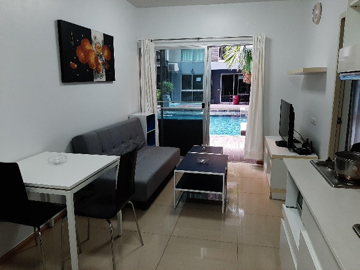 For Rent Condo private pool access for rent a-space 500m Rama 9 MRT