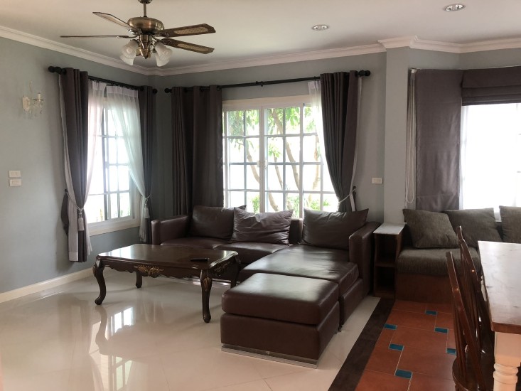 House in Compound BTS Bearing station 180Sq.M 3-3BRS Fully furnished
