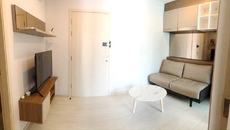 () FOR RENT LIFE PINKLAO / 1 bedroom / 30 Sqm.**13,000** Fully Furnished With Washer. 