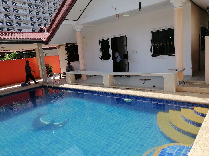  ѷ ෾Է4͹4 Pool Villa Thepprasit South Pattaya