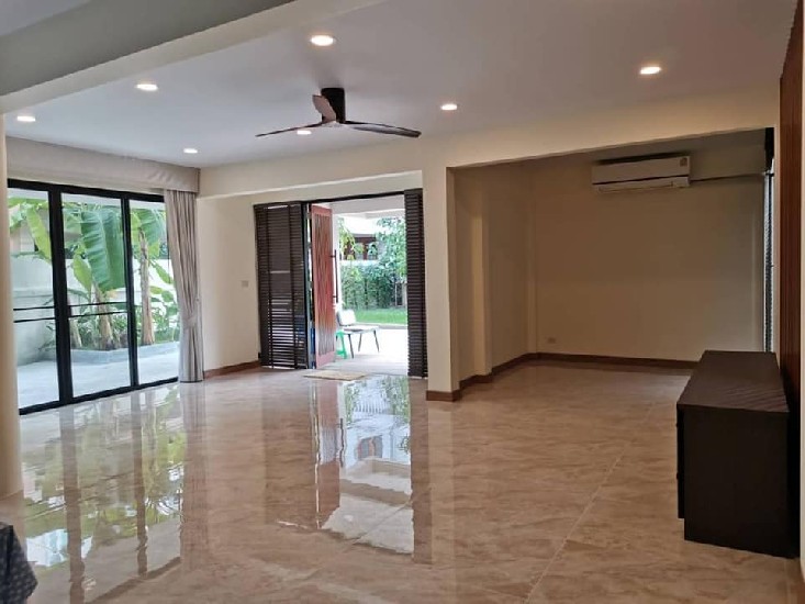 New Renovated For rent House garden Sathorn Soi 1 Option for rent Residence or Business   