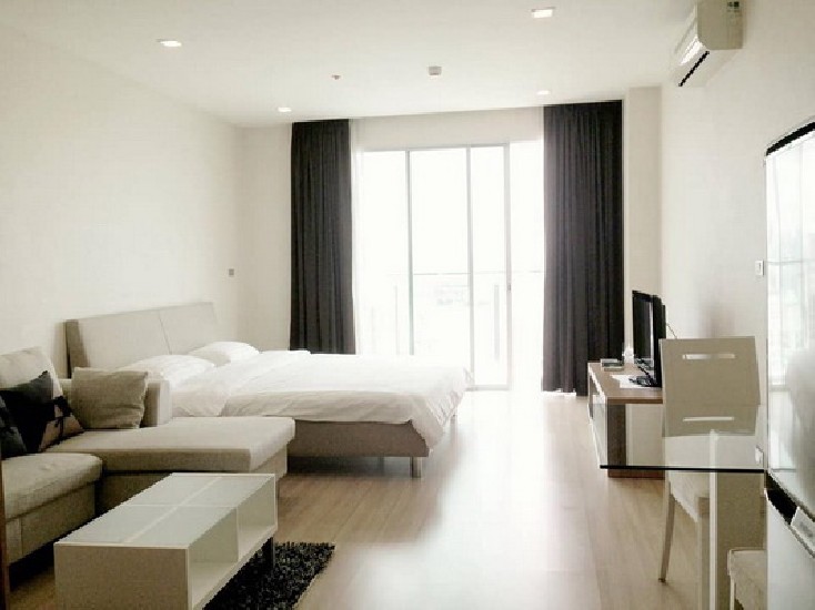 () FOR RENT SKYWALK RESIDENCES / Studio / 40 Sqm.**24,000** Cozy Decorated. 