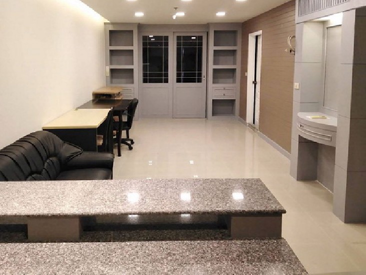 () FOR RENT STATE TOWER SILOM / 1 bedroom / 68 Sqm.**25,000** River View. 