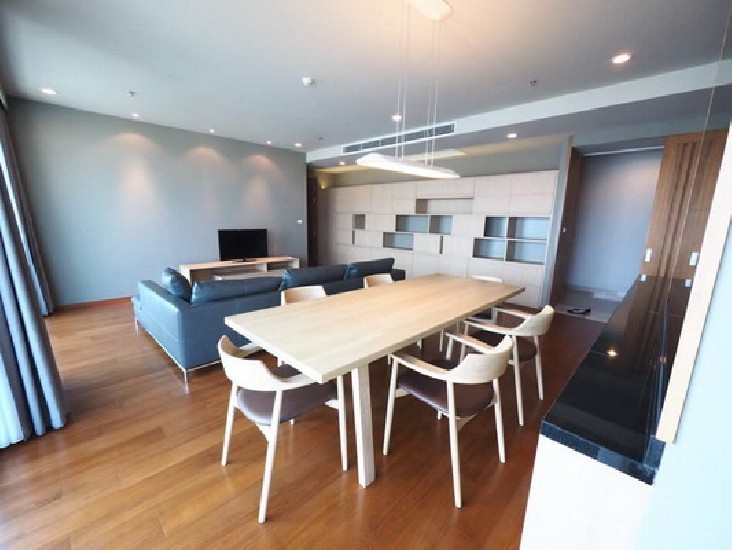 () FOR RENT THE PARCO SATHORN / 2 beds 2 baths / 122 Sqm.**70,000** Modern Decorated. 