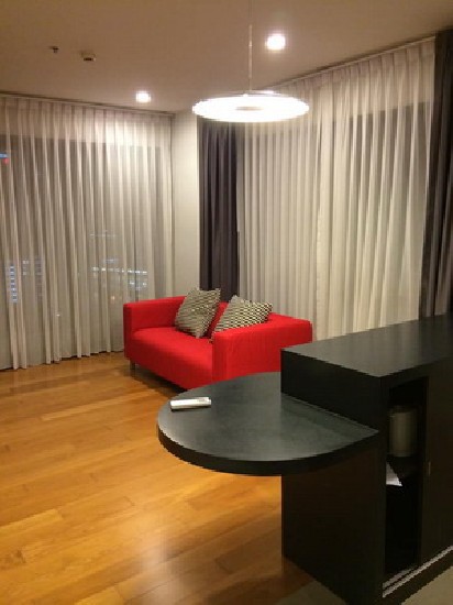 () FOR RENT THE VERTICAL AREE / 1 bedroom / 50 Sqm.**25,000** Corner Unit. 