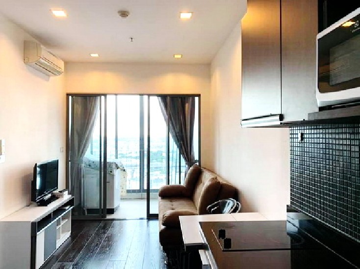 () FOR RENT IDEO Q PHAYATHAI / 1 bedroom / 35 Sqm.**20,000** Fully Furnished. High Flo