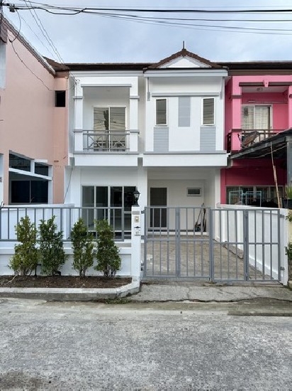 For Sales : Rawai, 2-Storey Town Home, 3 bedrooms 2 Bathrooms