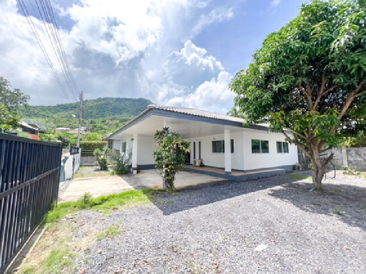 Beautiful house with mountain view For sale only 3,990,000 baht!