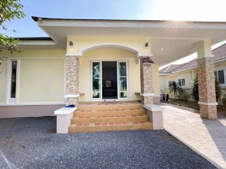 Beautiful house ready for sale - good and quiet location Located in Theeraya Zone Project at Ta