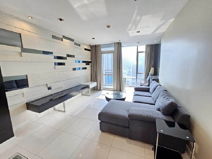 Condo For Sale "Athenee Residence " -- 2 Beds 121 Sq.m. 28 Million Baht -- Close to Ploenchit B