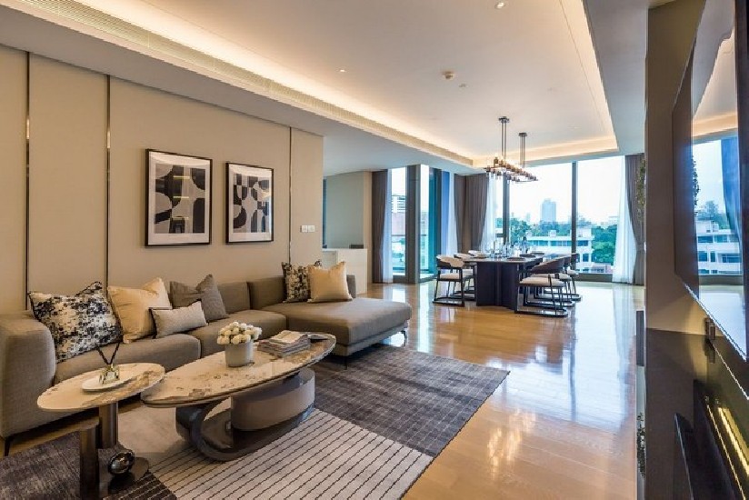 Condo For Sale "Baan Sindhorn" -- 2 Beds 168 Sq.m. 36.5 Million Baht -- Beautiful and luxurious